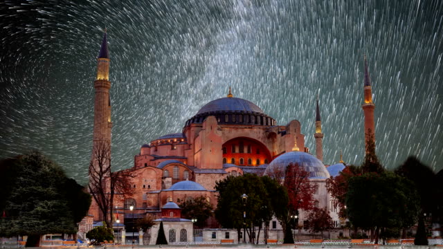 Hagia-Sophia-in-Istanbul.-Die-Welt-berühmten-Denkmal-der-byzantinischen-Architektur.