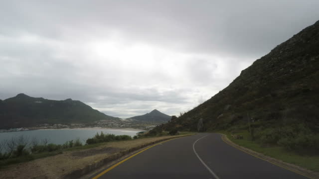 Conducción-en-el-Chapman-Peak-Drive,-ciudad-del-cabo,-Sudáfrica