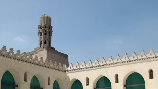 Minarett-in-al-Hakim-Moschee-in-Kairo,-Ägypten
