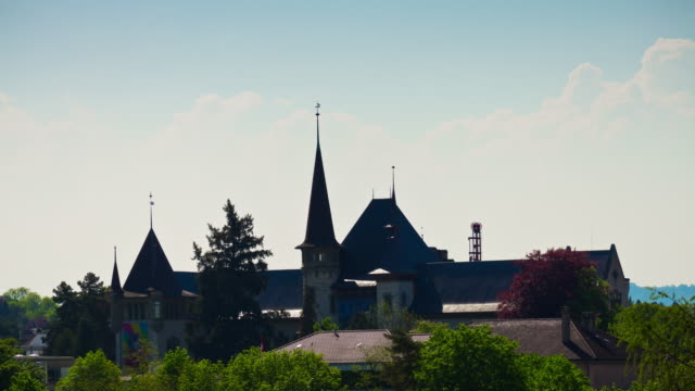 switzerland-sunny-day-bern-cityscape-castle-panorama-4k-timelapse