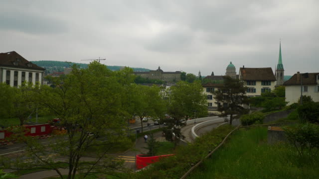 paisaje-famoso-de-día-nublado-zurich-centro-slow-motion-panorama-4k-Suiza