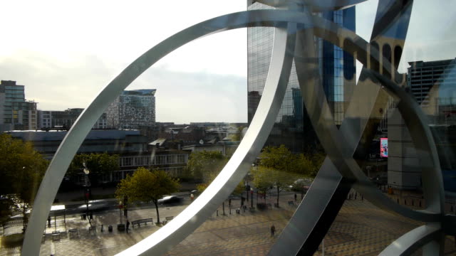 Centenario-Square,-Birmingham,-timelapse-vista-panorámica.