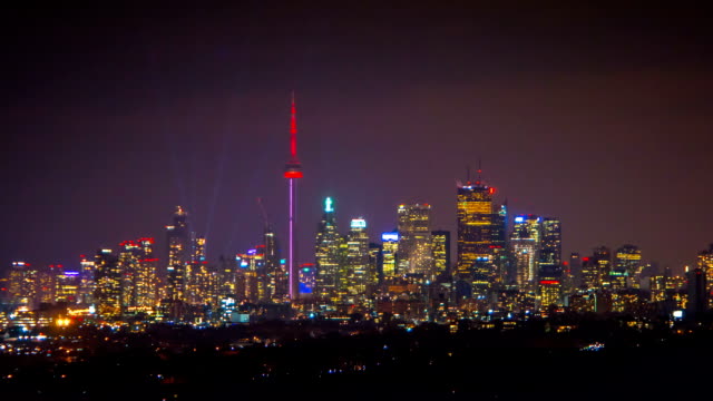 Lapso-de-tiempo-de-la-ciudad-de-Toronto-Horizonte-de-Quebec-por-la-noche