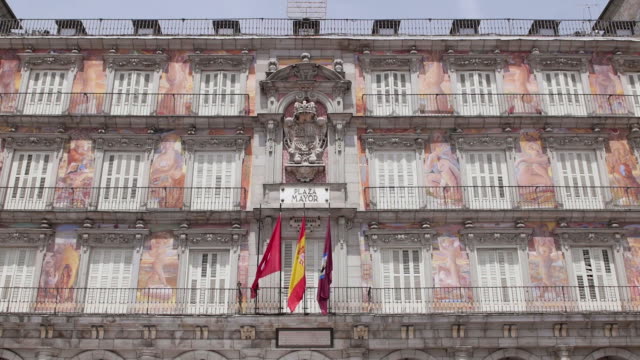 View-of-Madrid,-Spain,-Plaza-Mayor-and-flags