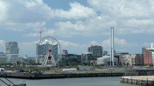 Hafencity-docks,-Hamburg,-Germany