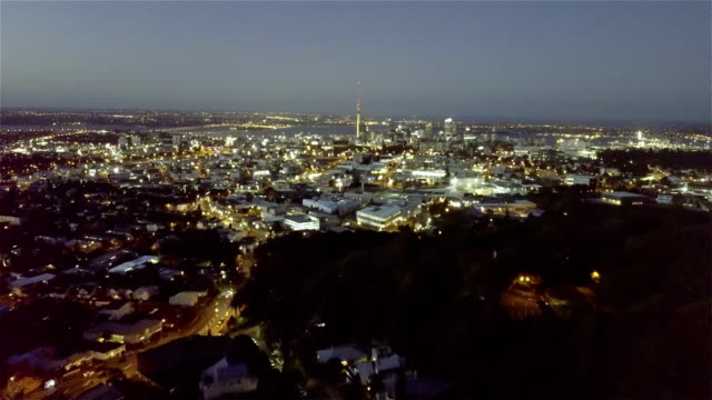 Aerial-of-Auckland-downtown-skyline-during-sunset
