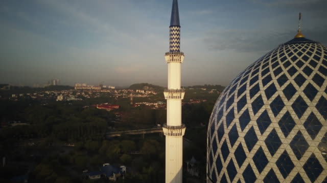 Aerial-Footage---Sunrise-at-a-mosque.