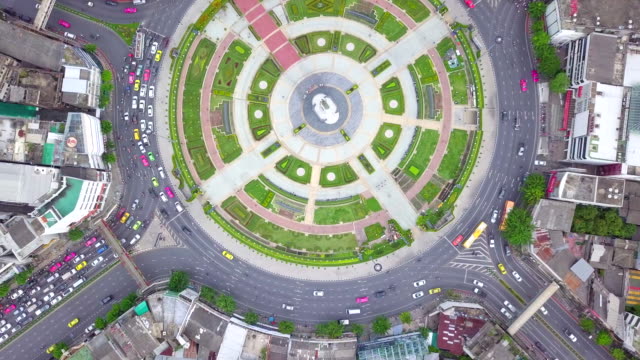 Aerial-view-road-area-Huge-roundabout,-Wongwian-Yai-Bangkok,-Thailand