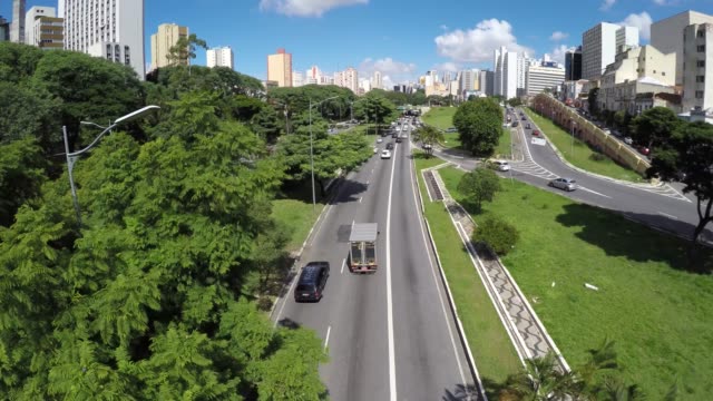Aerial-View-of-23-de-Maio-Avenue-in-Sao-Paulo,-Brazil