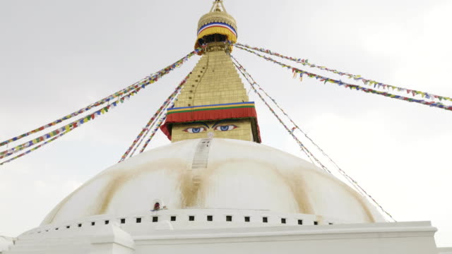 El-más-grande-Boudhanath-Stupa-en-Valle-de-Katmandú,-Nepal.