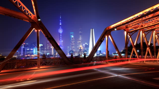 4-K-Timelapse-del-paisaje-urbano-por-la-noche-en-Shanghai,-China