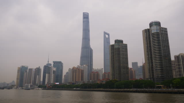 Tageszeit-shanghai-Stadt-Fähre-Fahrt-Panorama-4k-china