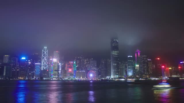 4K-UHD-larga-exposición-Time-lapse-de-la-bahía-de-Hong-Kong-en-la-noche