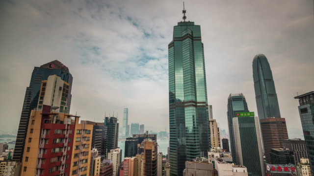 China-Hong-Kong-City-Business-Block-Spiegel-Gebäude-4-k-Zeitraffer