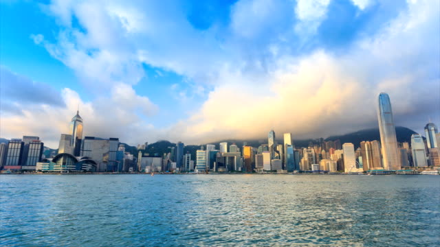 Hong-Kong-Victoria-Harbour-Cityscape-4K-Zeitraffer