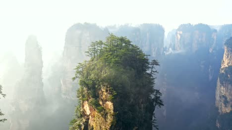 Parque-nacional-de-Zhangjiajie,-China.---Montañas-de-Avatar