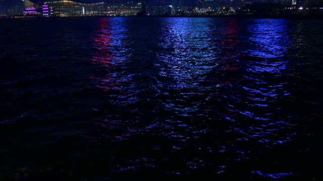 noche-tiempo-Hong-Kong-Puerto-Bahía-agua-iluminación-reflexión-panorama-4k-china