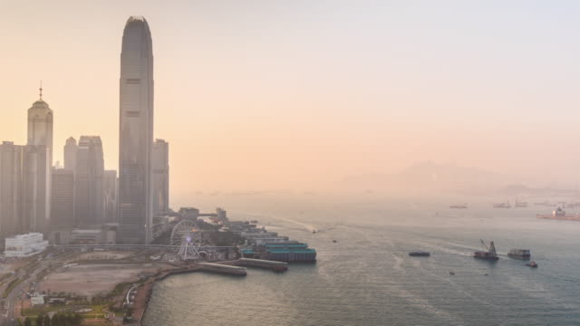 China-Hong-Kong-Sonnenuntergang-auf-der-Dachterrasse-Welt-Handel-Zentrum-Bucht-Panorama-4k-Zeitraffer