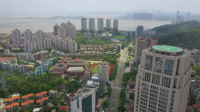 Tag-Zeit-Zhuhai-Stadtbild-Verkehr-Straße-Mehrfamilienhäuser-Bau-aerial-Panorama-4k-china