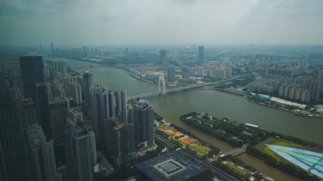Tag-Zeit-Guangzhou-Stadtzentrum-am-Flussufer-berühmten-Draufsicht-Punkt-Slow-Motion-Panorama-4k-china