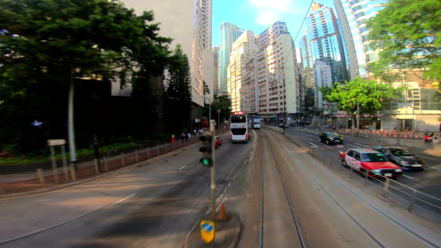 POV-Hong-Kong-Straßen-der-Stadt-von-Straßenbahnen.