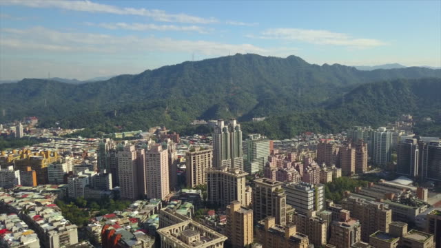 Taiwan-sonnigen-Tag-Taipei-Stadtbild-Innenstadt-aerial-Panorama-4k