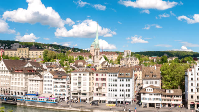 Lapso-de-tiempo-de-Suiza-Zurich-4K,-vista-aérea-ciudad-horizonte-timelapse-de-Lindenhof