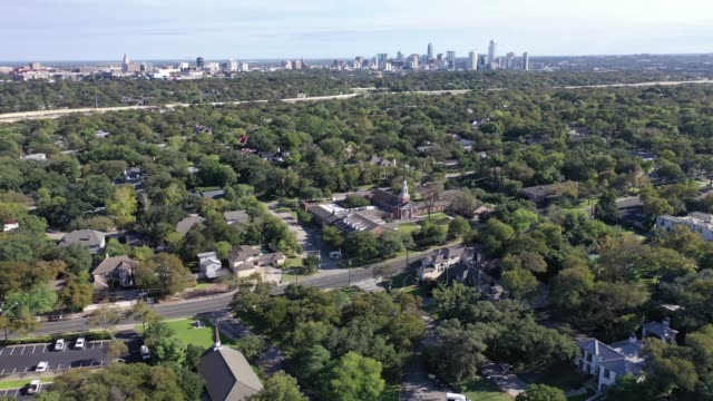 Aerial-of-Tarrytown-near-Austin,-Texas