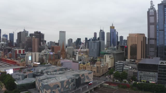 Vista-aérea-del-abejón-del-skyline-de-la-ciudad-de-Melbourne