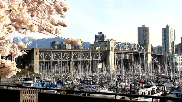 Burrard-Street-Bridge,-Marina,-Vancouver-Spring