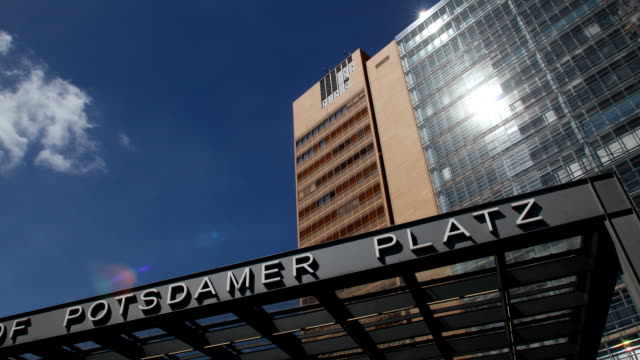 Potsdamer-platz-skyscrapers,-Berlin