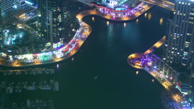 night-light-tourist-gulf-time-lapse-from-dubai