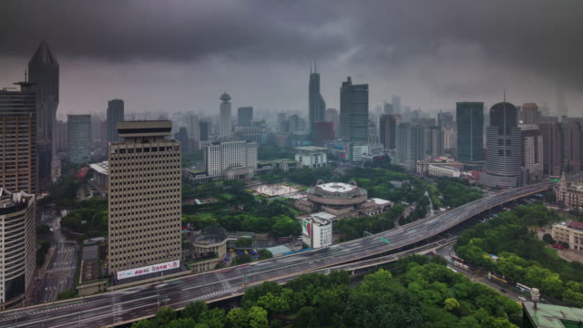 tiempo-de-lluvia-shanghai-panorámica-4-k-ciudad-lapso-de-tiempo