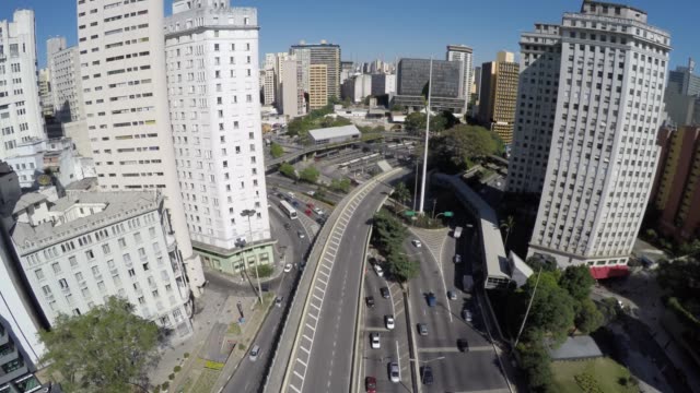 Vista-aérea-del-centro-de-Sao-Paulo---el-valle-de-Anhangabau,-Brasil