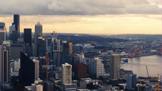 Seattle-Stadt-in-Bewegung-Zeitraffer-mit-Fähre-Transport