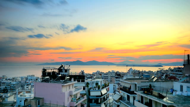 Time-Lapse-of-Sunset-in-Piraeus