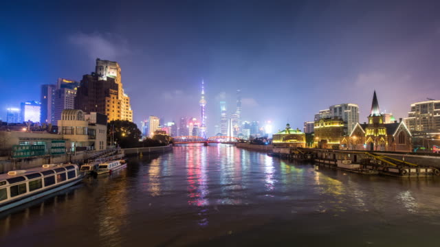 Paisaje-de-la-ciudad-de-Shanghai-en-la-noche,-lapso-de-tiempo,-4-K
