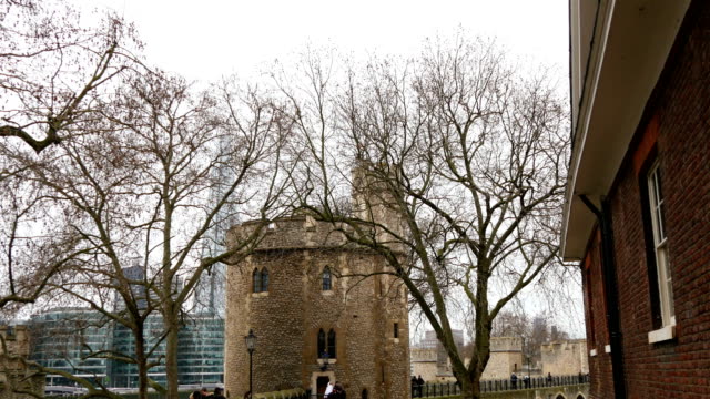 Der-Blick-ins-Tor-des-Tower-of-London