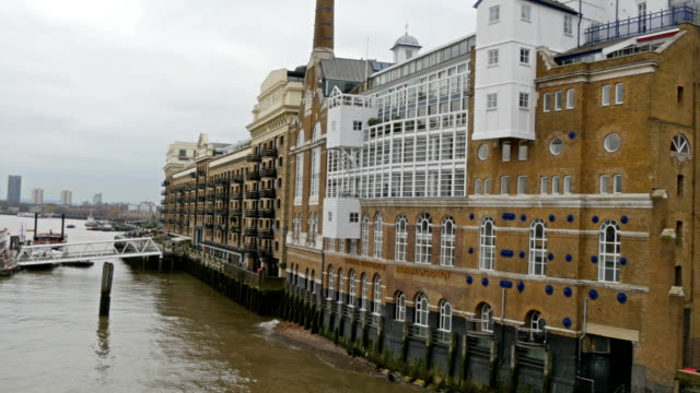 Der-Hafen-hafen-in-Thames-River