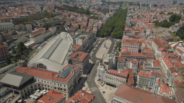 Portugal-sonnigen-Tag-Lissabon-Stadt-Luftbild-Panorama-4k