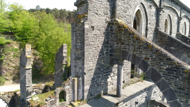 Ruinen-der-alten-Kathedrale