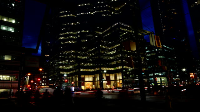 Timelapse-of-Toronto,-Canada-downtown-area-at-night