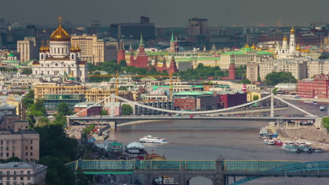 Rusia-día-soleado-Moscú-río-ciudad-techo-superior-panorama-4k-lapso-de-tiempo