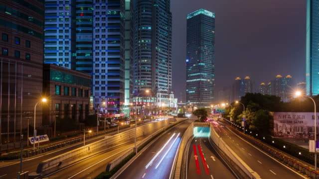 China-shanghai-Stadt-Nacht-Verkehr-Straße-Brücke-Innenstadt-Panorama-4k-Zeitraffer