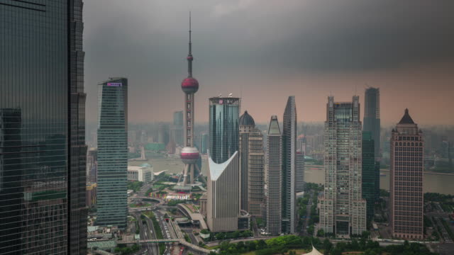 China-Shangai-panorama-del-superior-de-la-azotea-de-paisaje-urbano-céntrico-edificios-famosos-4k-lapso-de-tiempo