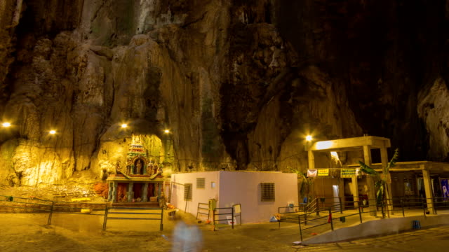 Batu-cave-in-Kuala-Lumpur-rotation-timelpase