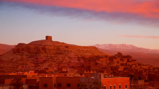 Old-castle-Kasbah-Ait-Ben-Haddou-sunrise-timelapse