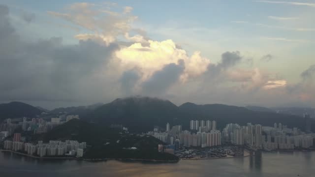 4K-Aufnahmen-von-Tseung-Kwan-O,-Hong-Kong-im-Luftbild