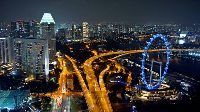 Singapore-Flyer,-das-Riesenrad-und-Gebäude-der-Wolkenkratzer-im-Bankenviertel,-der-Innenstadt-von-Singapur-City