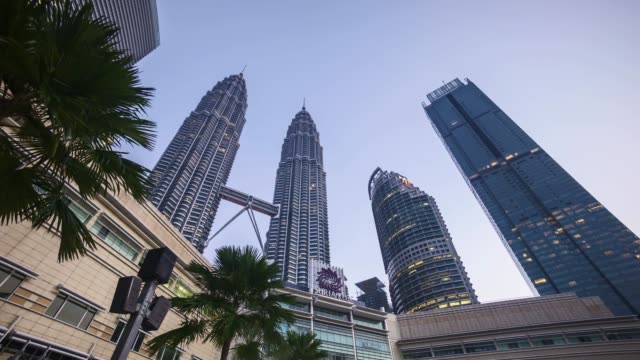 4-k-UHD-lapso-de-amanecer-espectacular-sobre-Kuala-Lumpur